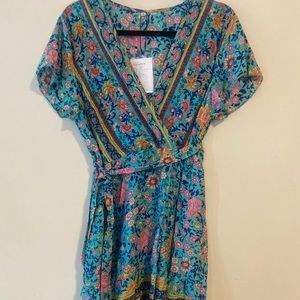 Little bit country wrap silk like dress with a belt tie size  Large